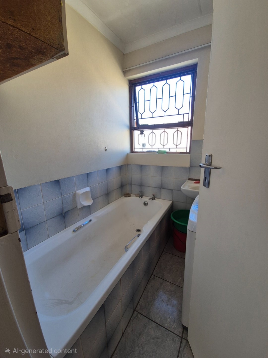 5 Bedroom Property for Sale in Motherwell Nu 5 Eastern Cape
